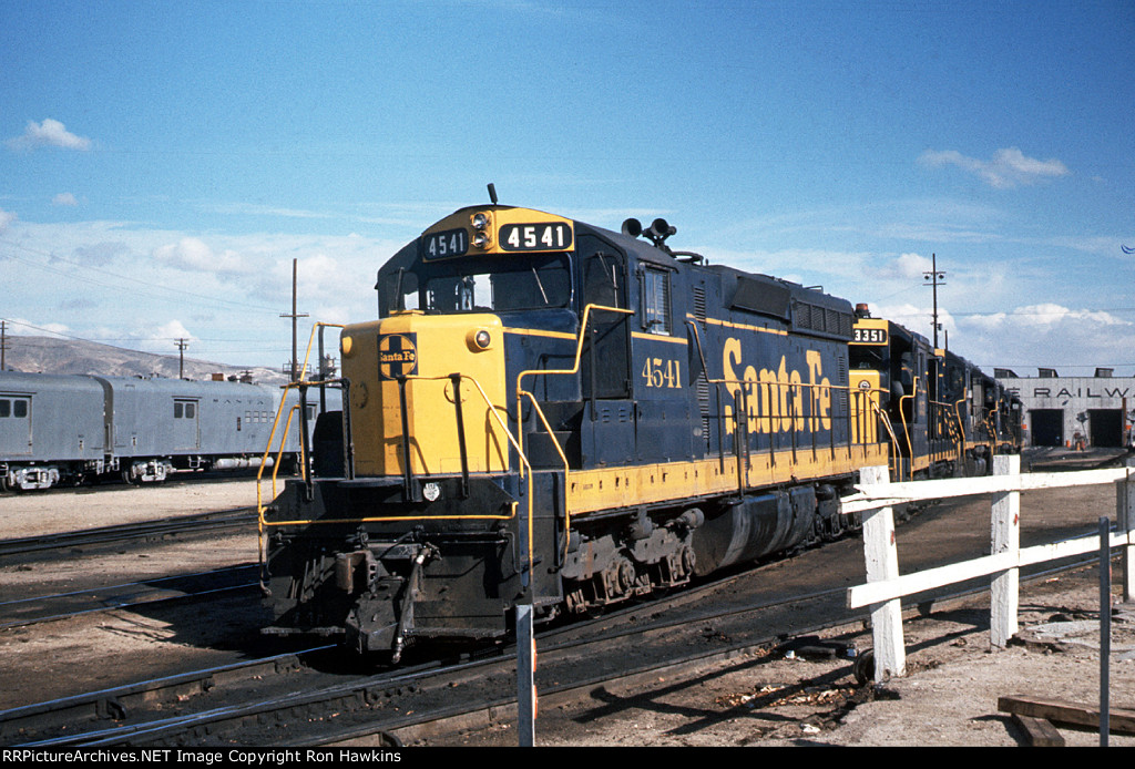 ATSF 4541 (REPOST)